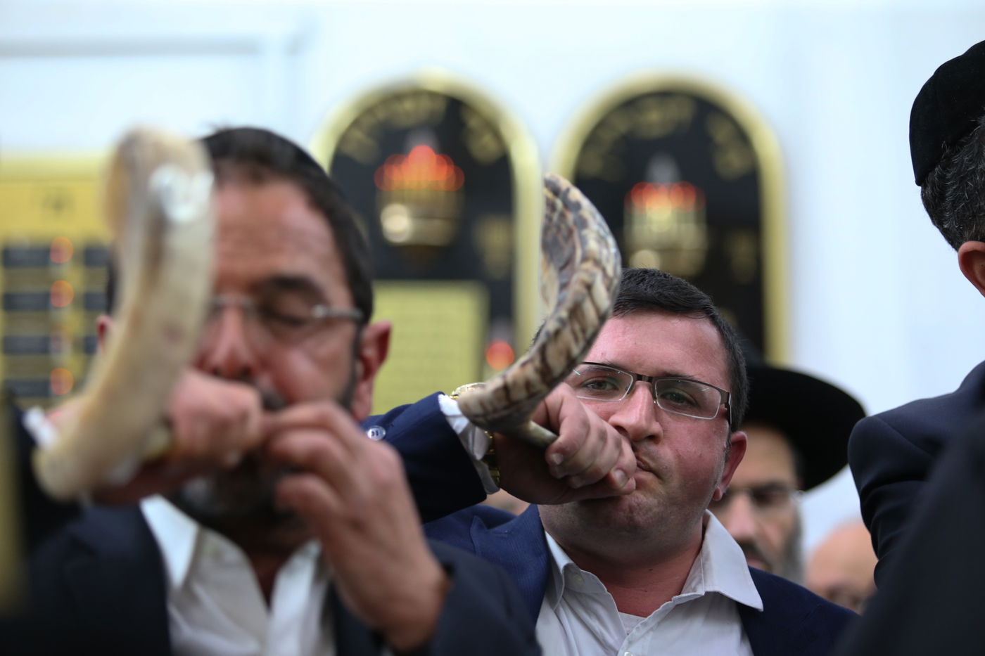 צפו: תיקון שובבי"ם עם הראשון לציון והגר"י כהן