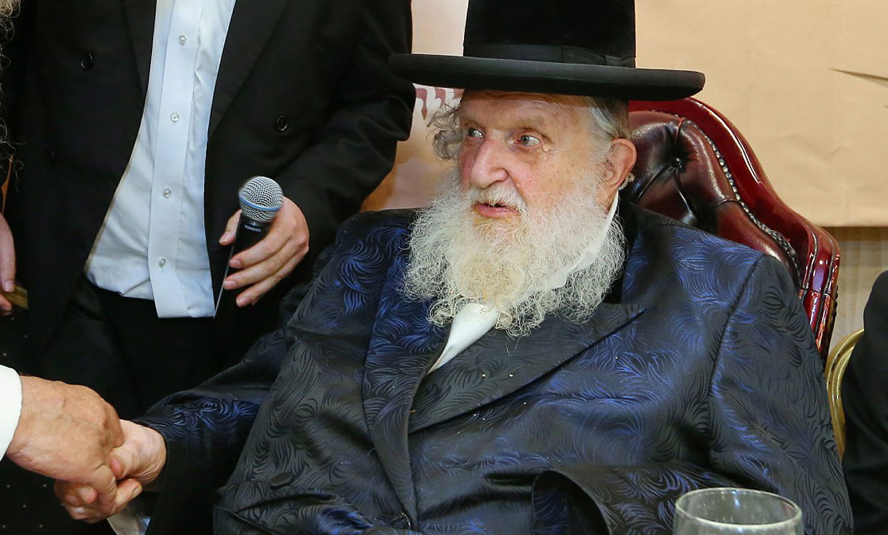 הראב"ד הגר"מ שטרנבוך