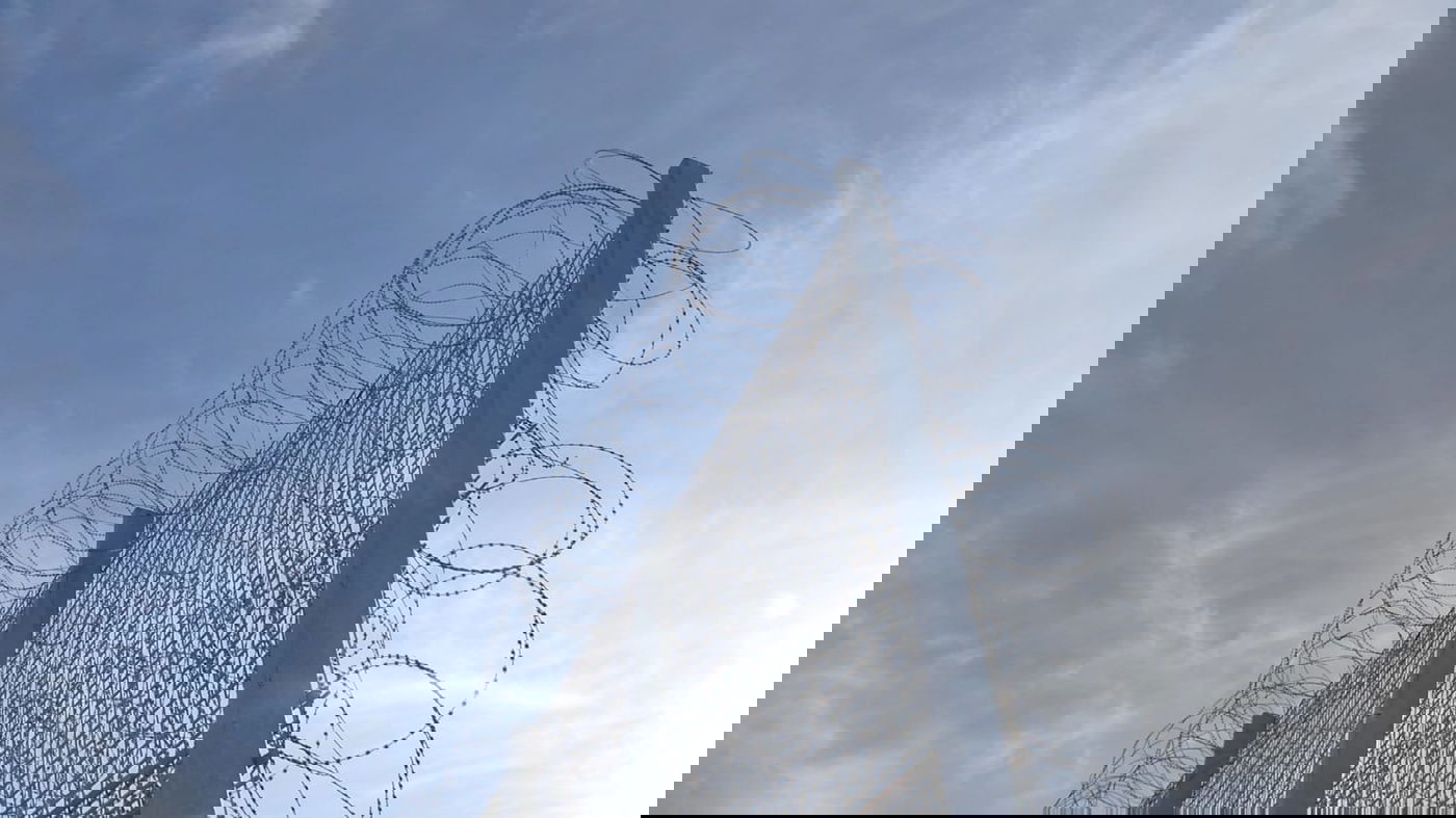 6 מטר גובה; כך נראה המכשול העילי ברצועה