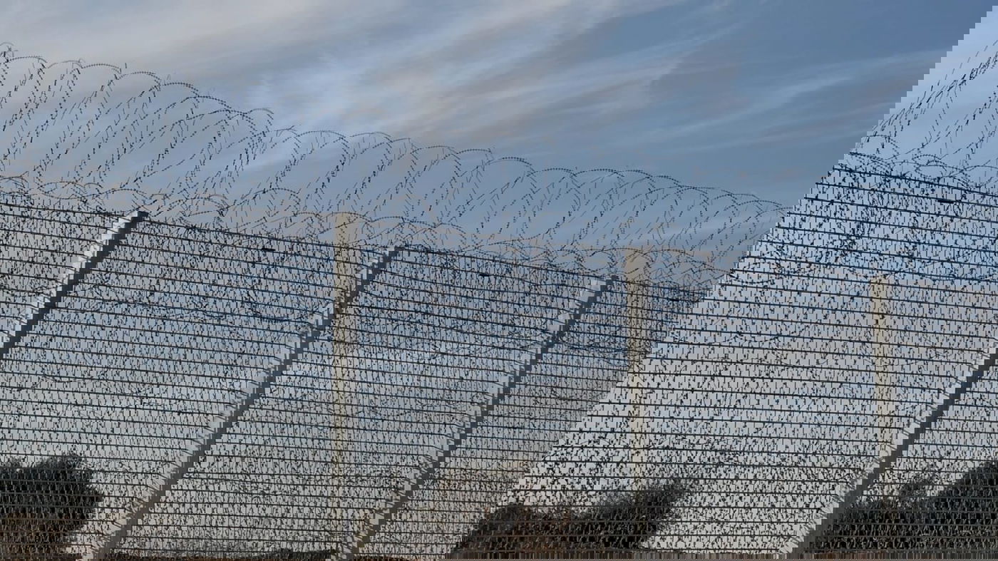 6 מטר גובה; כך נראה המכשול העילי ברצועה