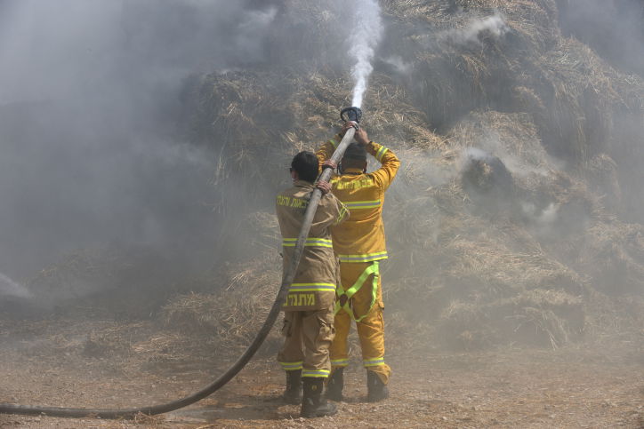 כוחות כיבוי בפעולה