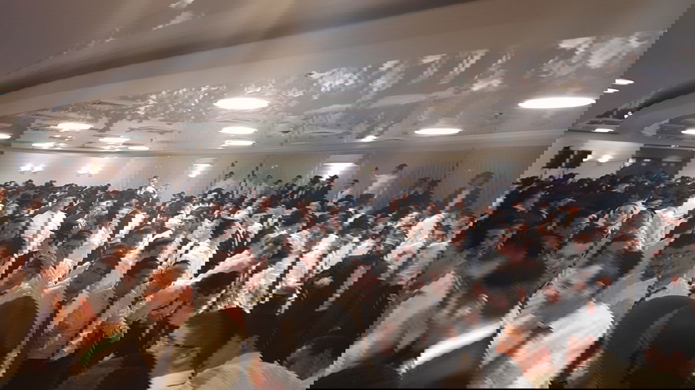 תיעוד: חתונת נכדת ראש ישיבת 'תפרח' הגר"א פילץ