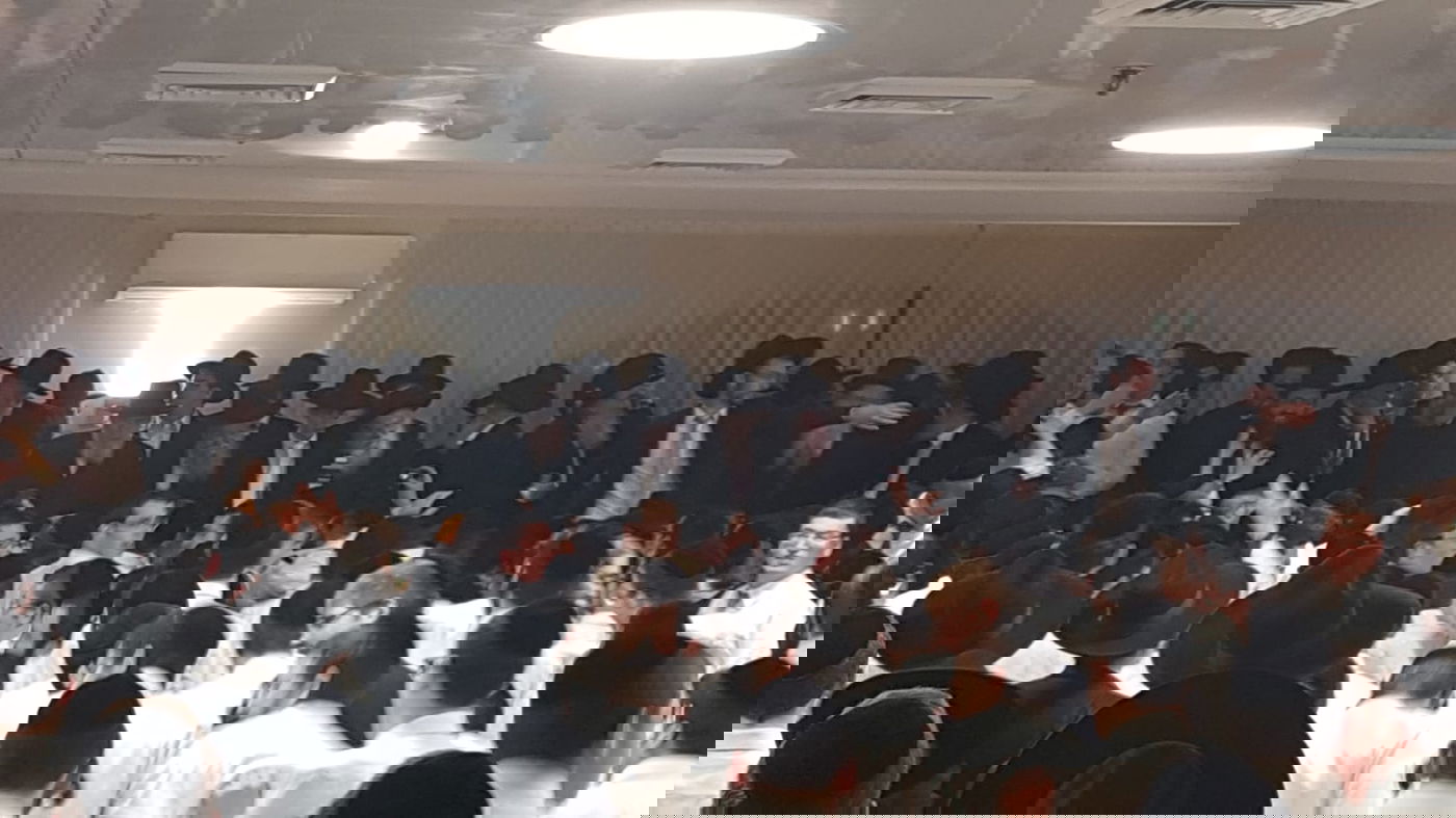 תיעוד: חתונת נכדת ראש ישיבת 'תפרח' הגר"א פילץ