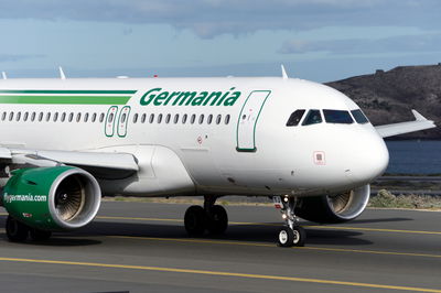 חברת התעופה קרסה; הלקוחות הפסידו