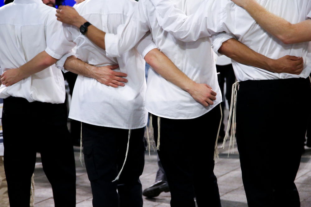 טוב שכן קרוב מאח רחוק: 4 חברים שכל אחד צריך בחייו