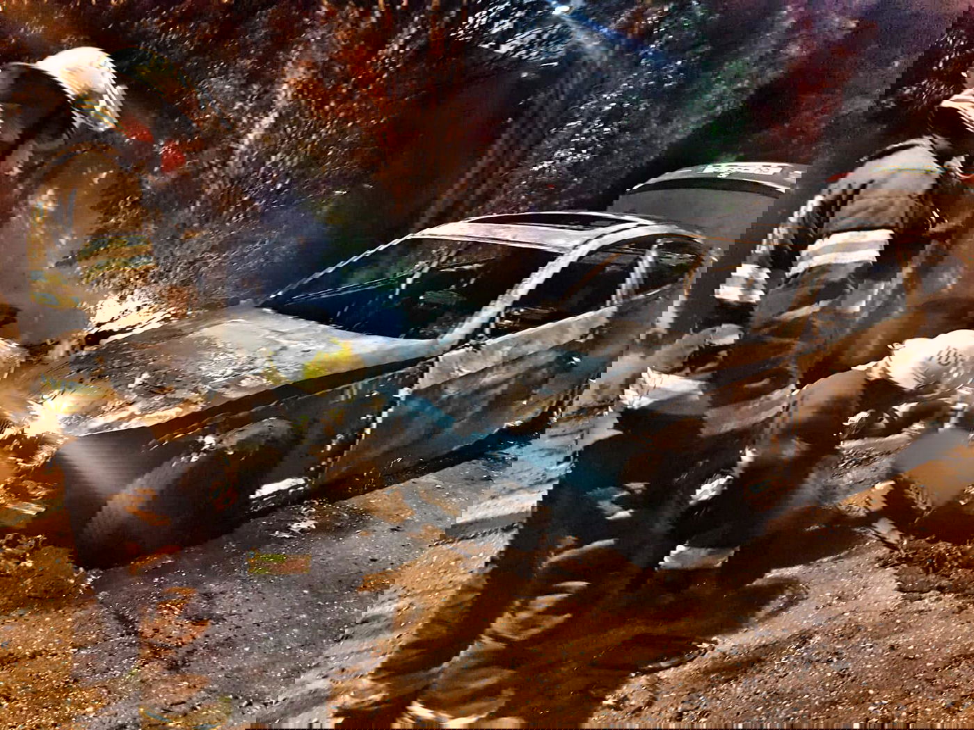 הלילה בבית שמש: שני רכבים נשרפו כליל