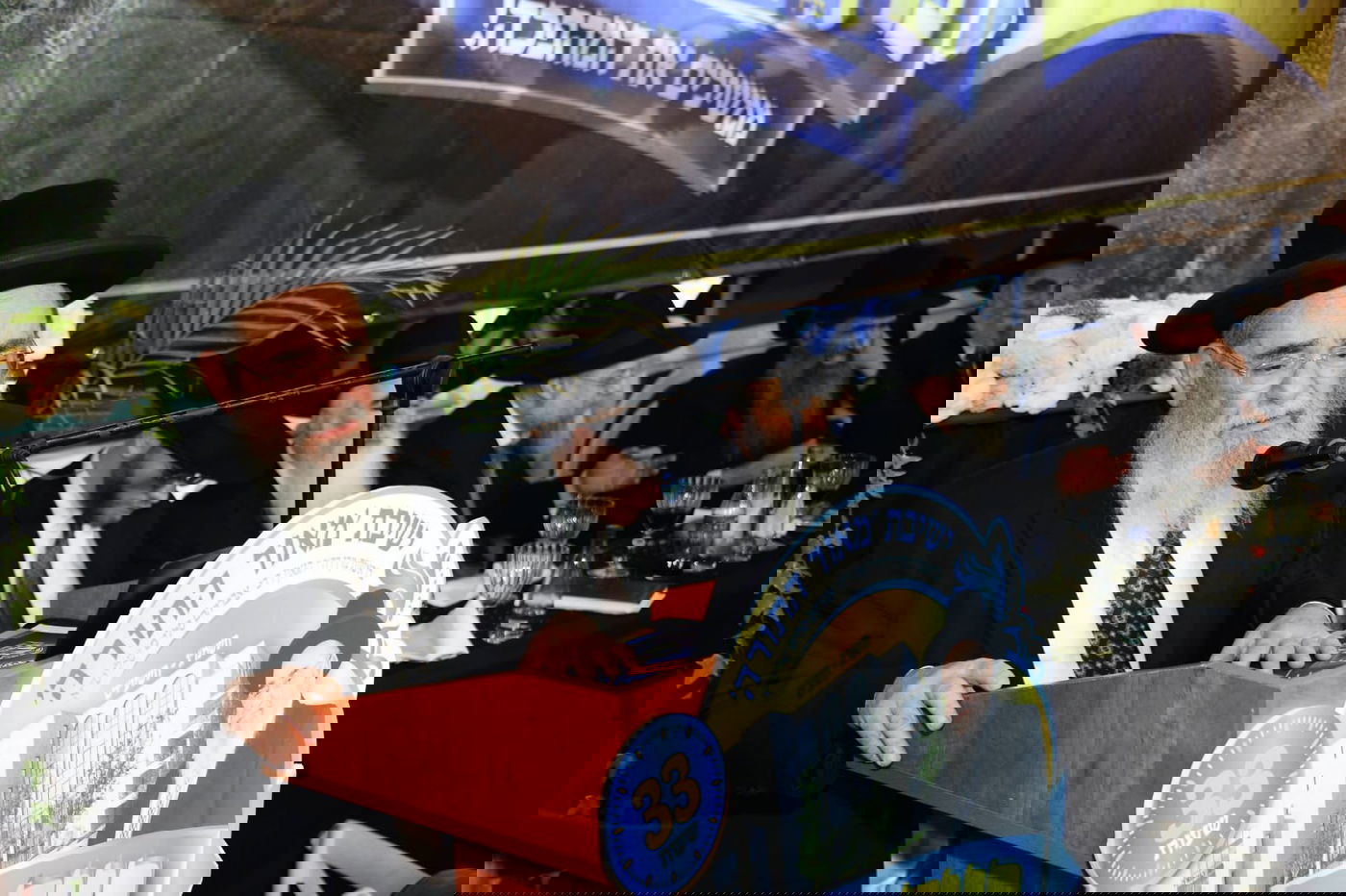 הרב שלום בער ואריה דרעי סיכמו על סכום