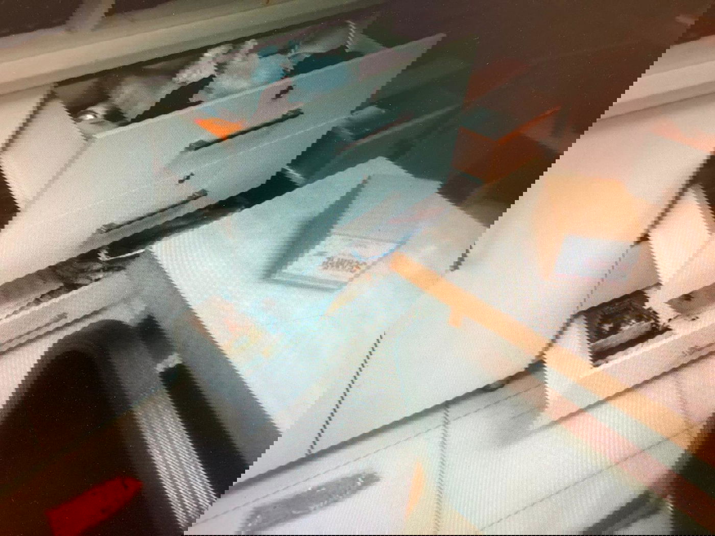 אשדוד: אלמוני פרץ לבית כנסת וגנב תפילין