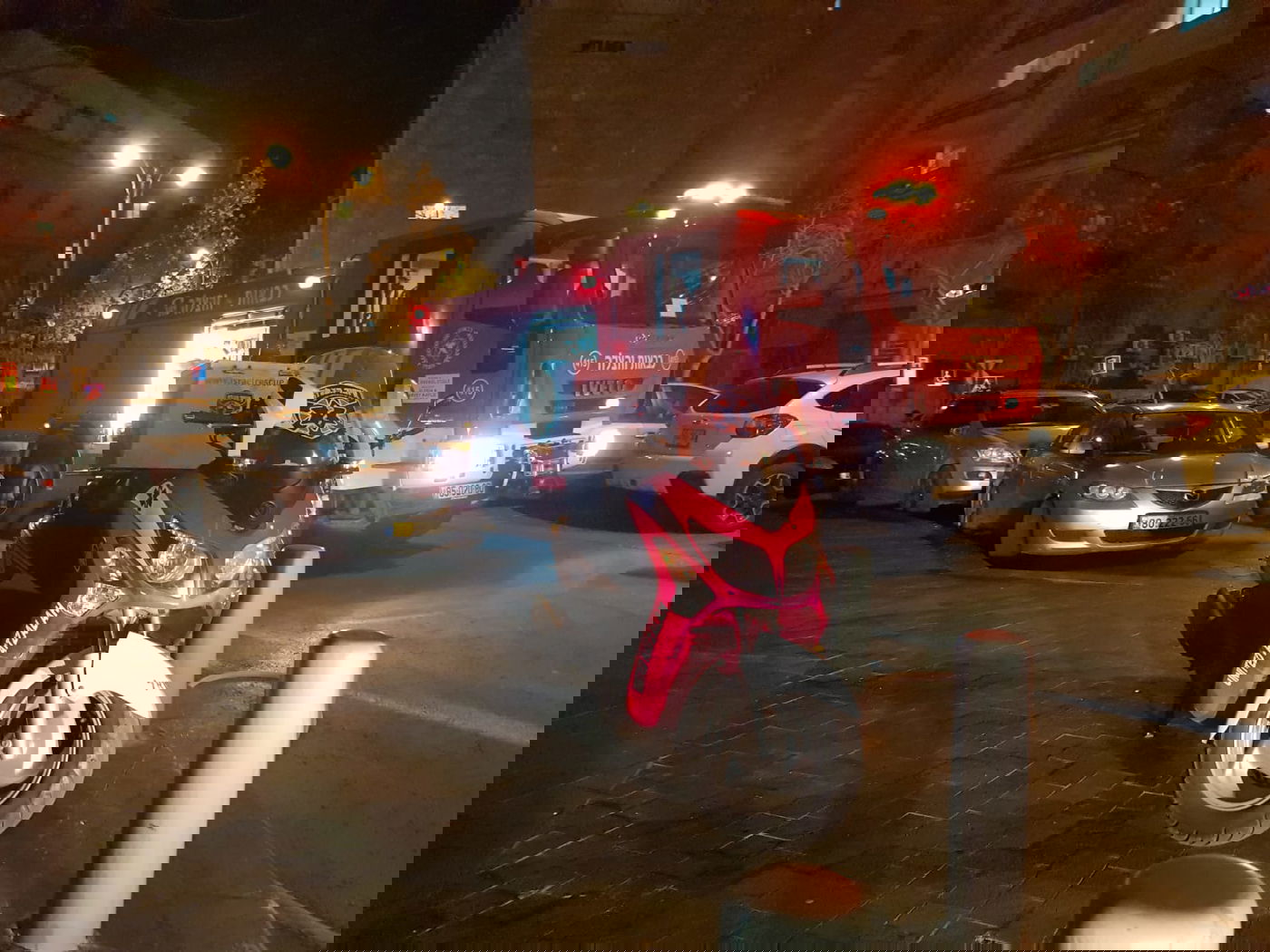 אש במרכז ירושלים: 5 פצועים, בהם ילדים, בדירה שנשרפה