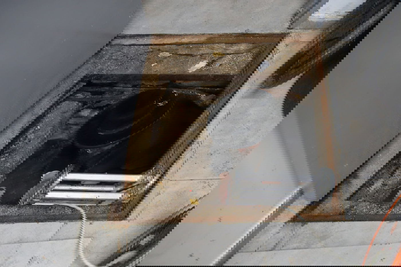 גילוי המערה