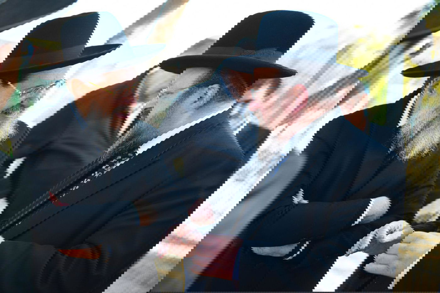 מסע החיזוק של הפוסק, הדיין וה'גבירים' ברחובות