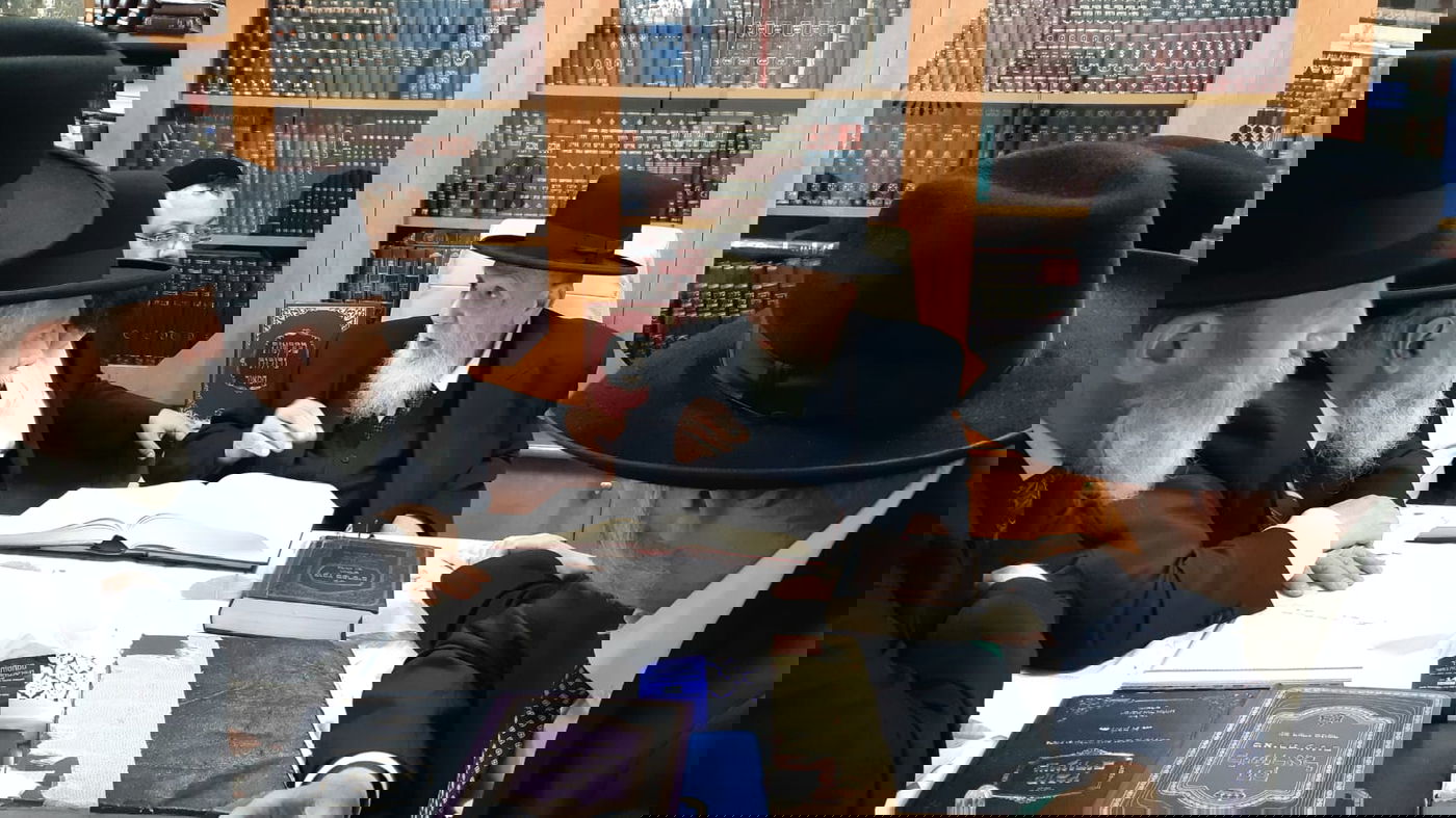 סערת הקברים באירופה: התייעצות אצל נשיא המועצת