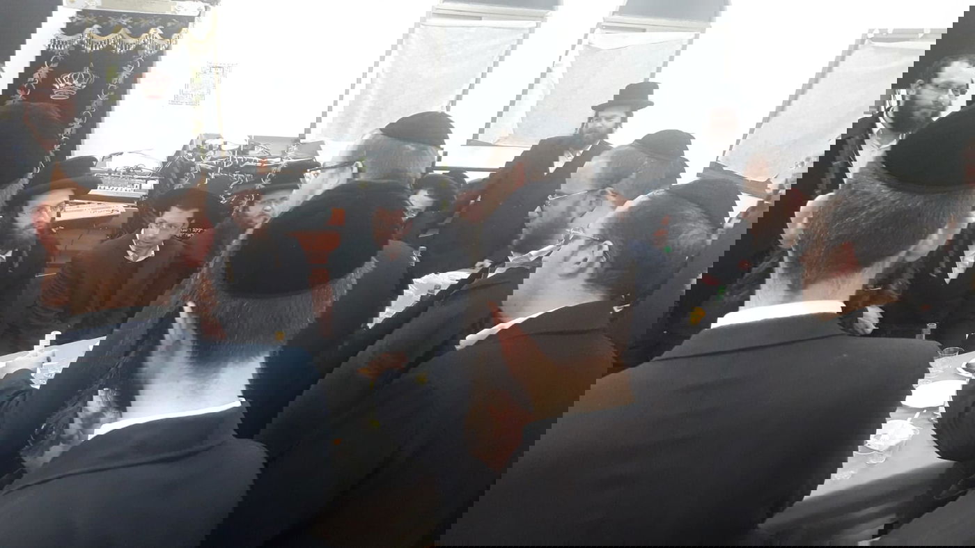 הריסת בתי הכנסת: המחאה בעיר מתעצמת