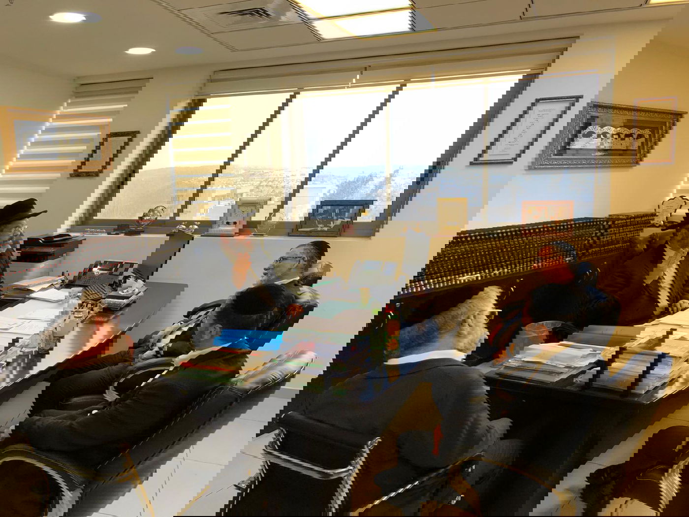 הגר"ד לאו והשר לשירותי דת וקנין