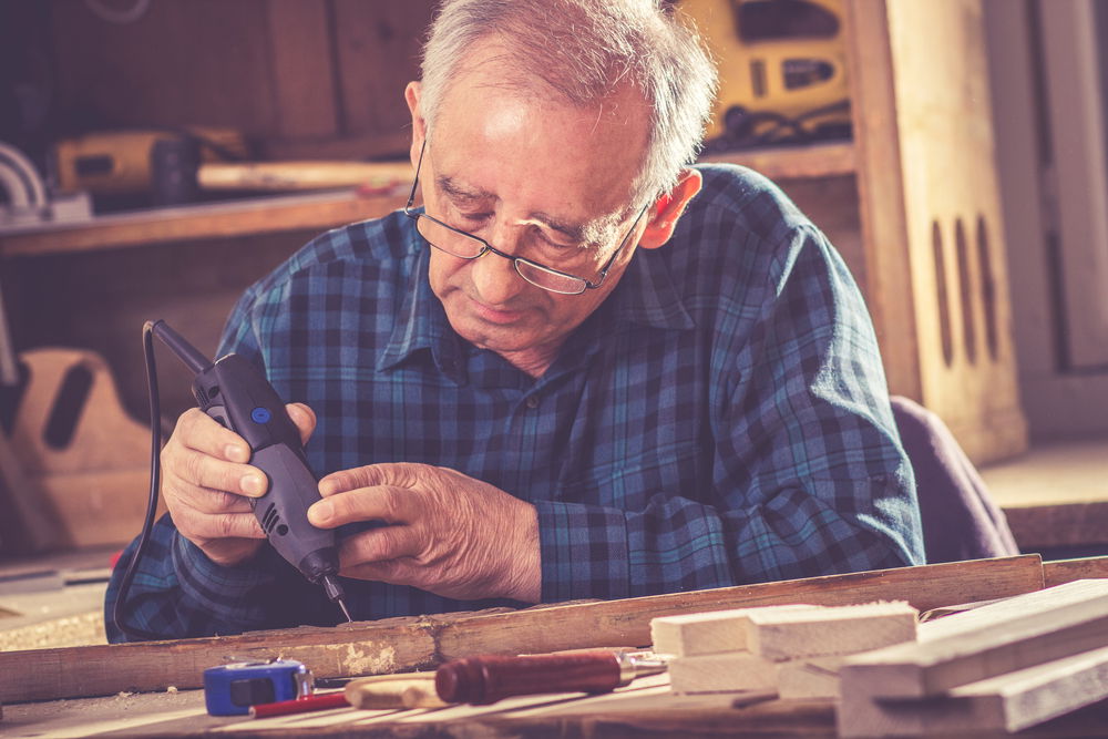 מחקר: אנשים מעל גיל 40 צריכים לעבוד 3 ימים בשבוע