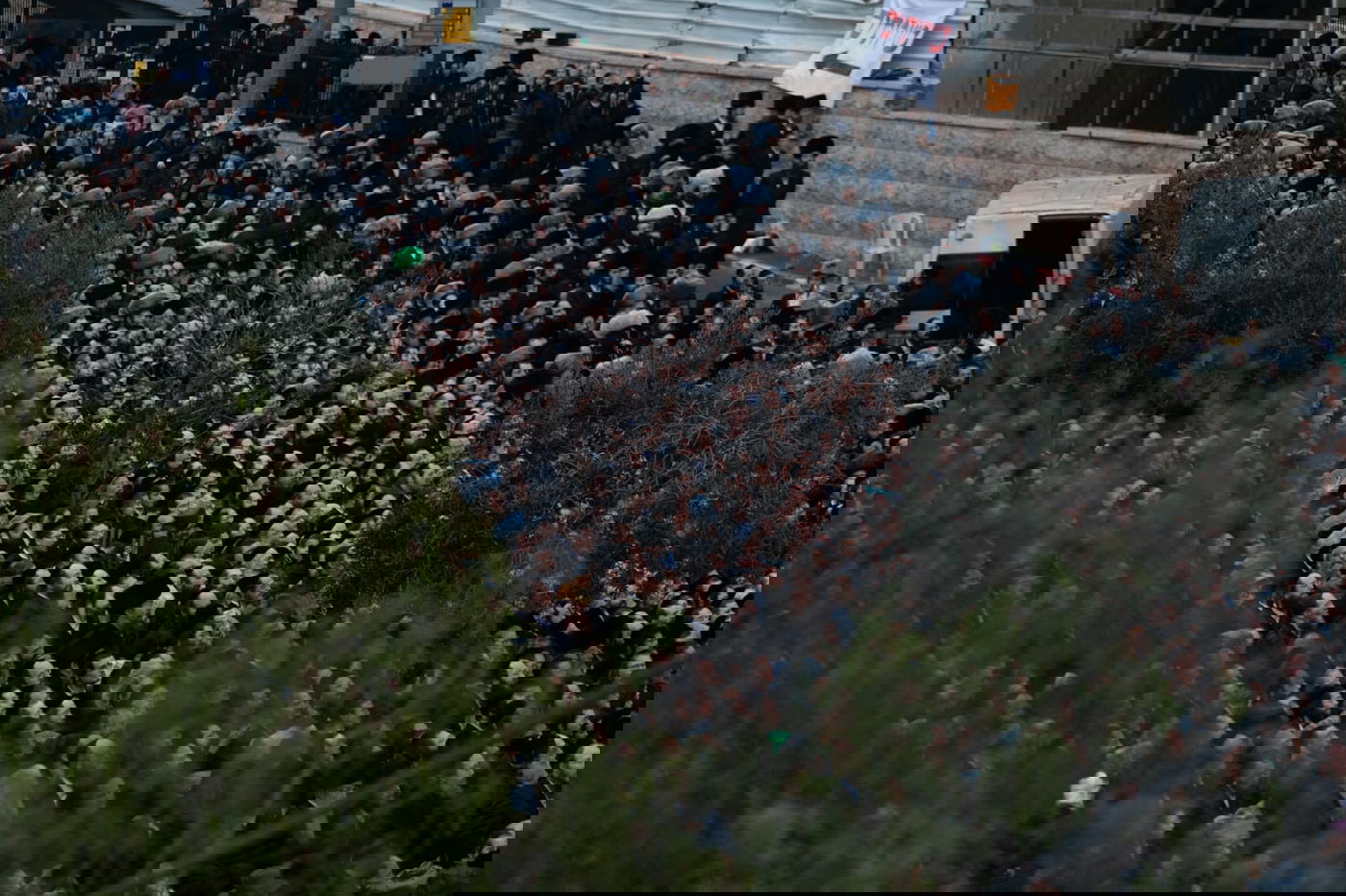 חסידי גור בחופה לנכד האדמו"ר