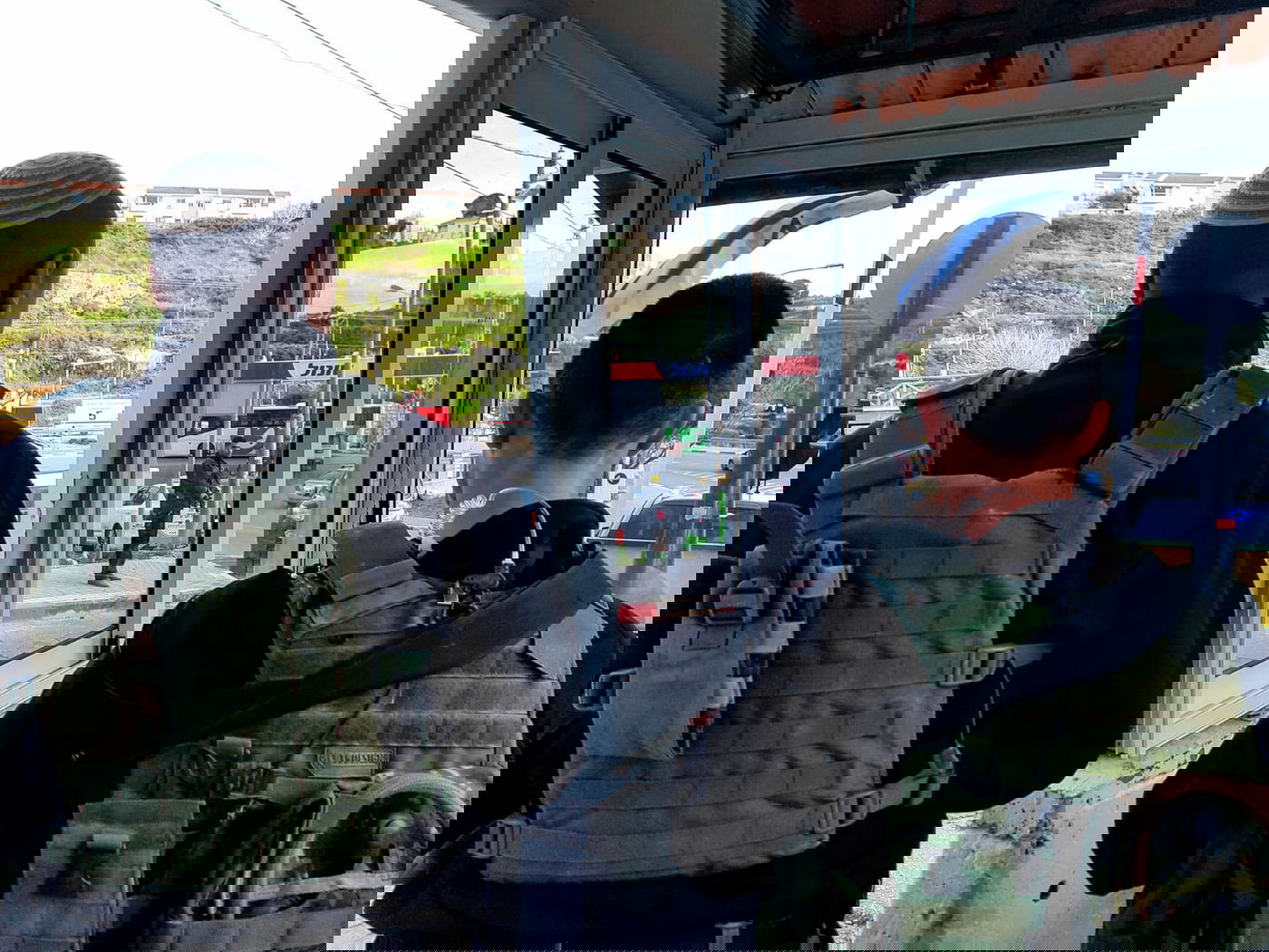 בפתח היישוב