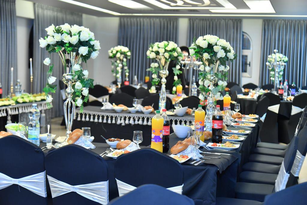 הכנסת ס"ת לבית מדרש שומרי אמונים. צפו