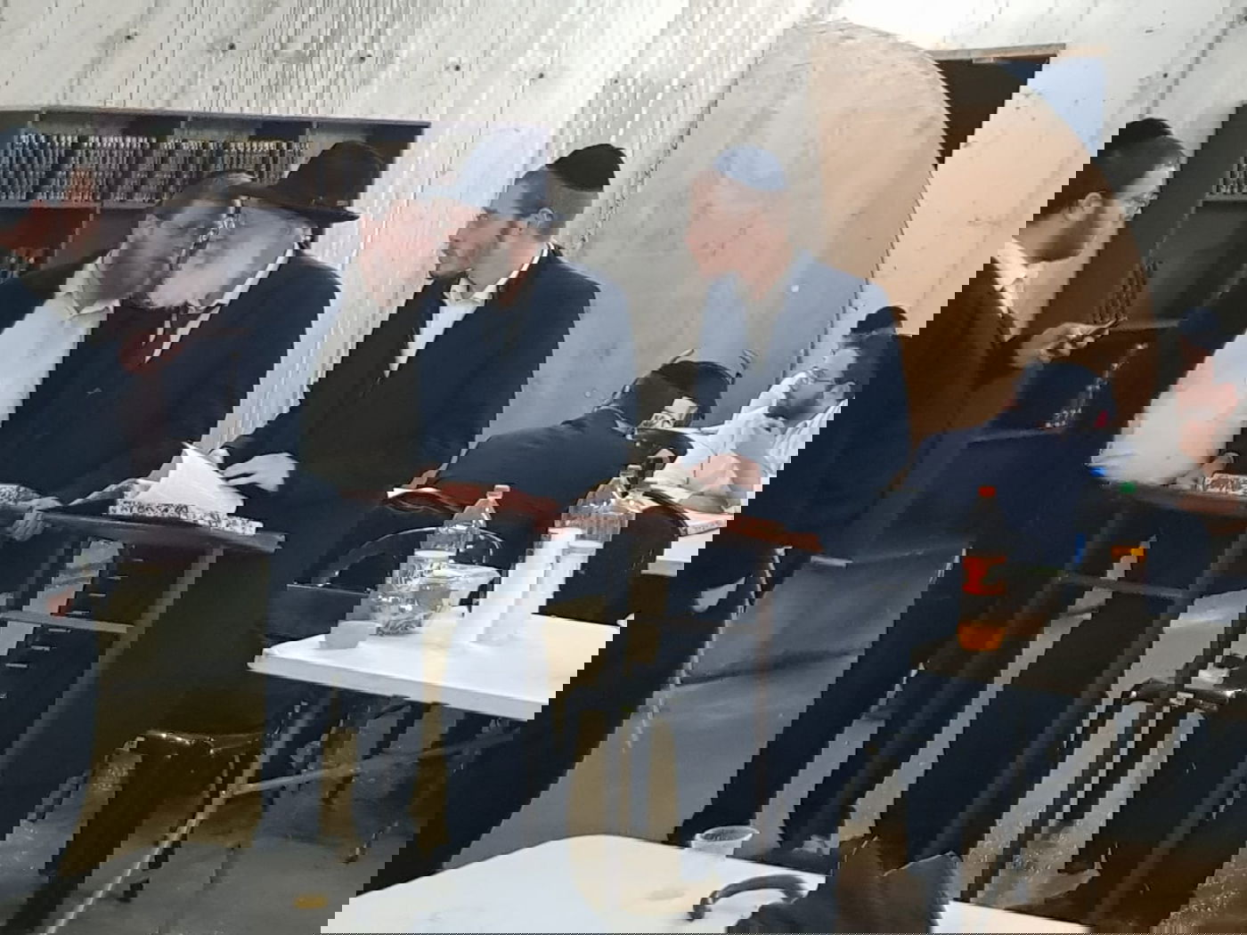 עימות חדש בב"ב: העירייה נגד בית הכנסת של מנחם כרמל