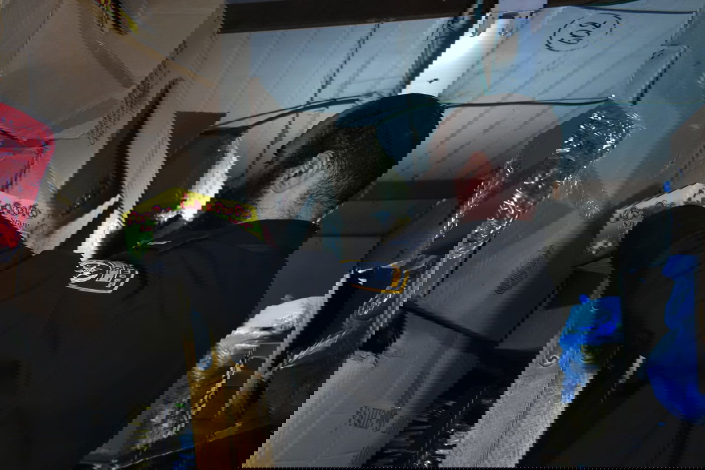 המשטרה נגד מוכרי הנפצים בבני ברק. צפו