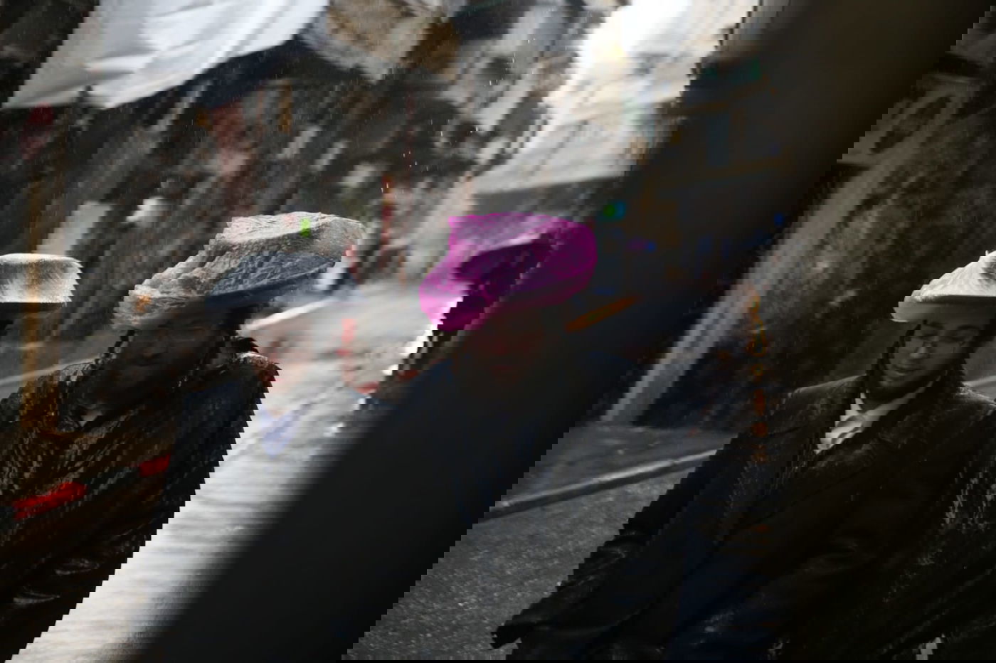 כך התמודדו במאה שערים עם הגשמים. צפו