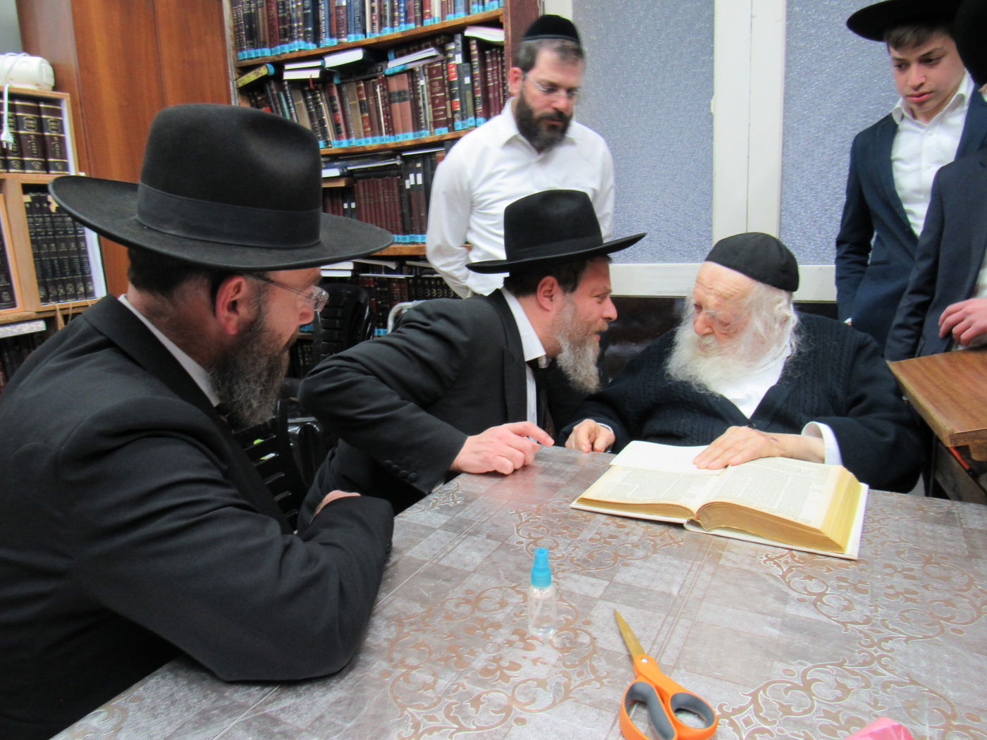 ה'משכימי קום' התברכו אצל מרן שר התורה