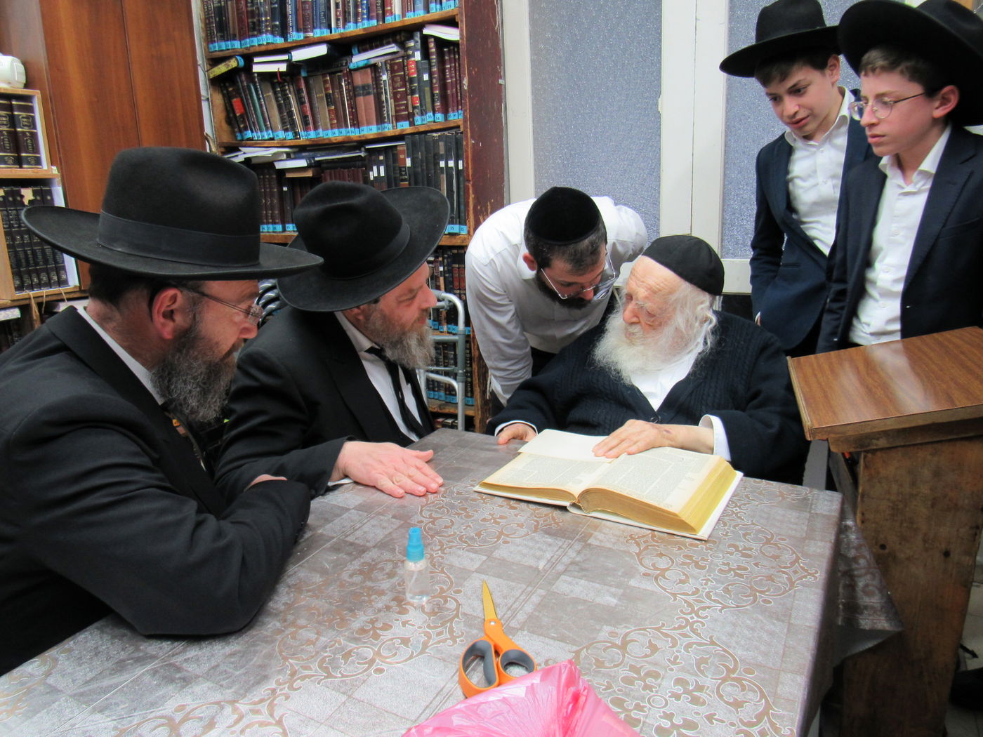 ה'משכימי קום' התברכו אצל מרן שר התורה