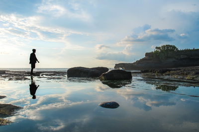 כמים הפנים לפנים: ההדדיות הזו תקפה גם ביחס של בין אדם למקום