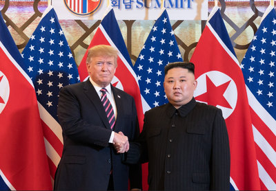 טראמפ וקים נועדו, הפגישה נכשלה • צפו