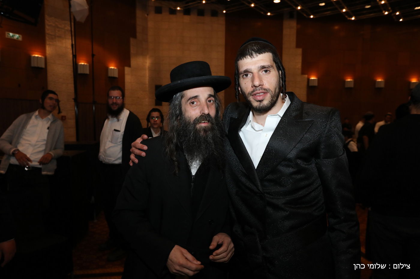 חגיגה בברסלב: העסקן בני מחלב התחתן