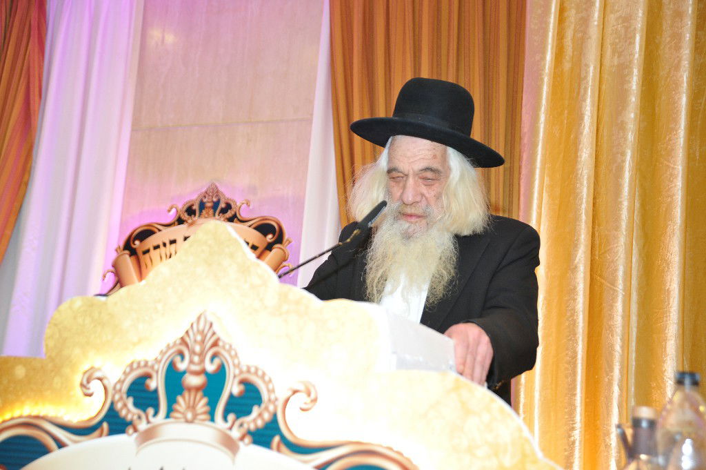 הכנסת ספר תורה לישיבת 'עלזאס' ברמות