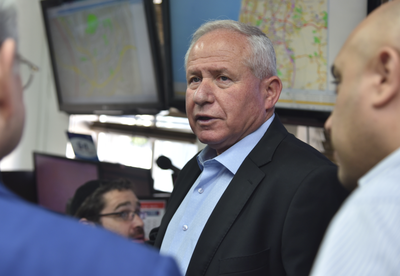 השר אבי דיכטר