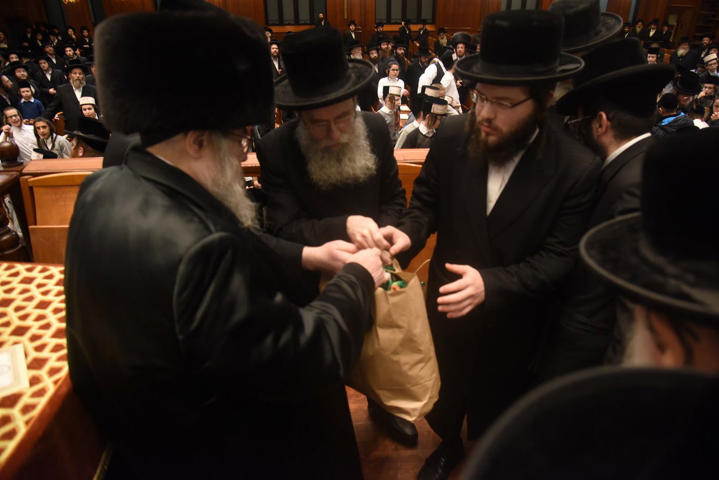 בבעלזא חגגו בברית מילה ו'קרישמע-ליינען'