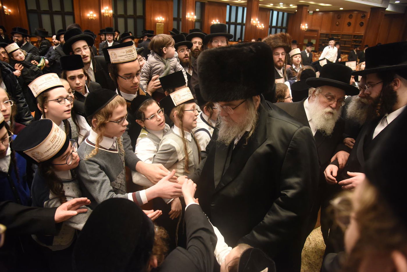 בבעלזא חגגו בברית מילה ו'קרישמע-ליינען'