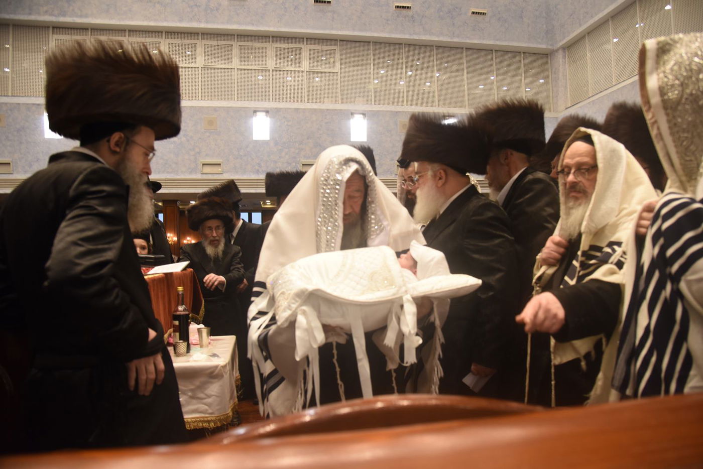 בבעלזא חגגו בברית מילה ו'קרישמע-ליינען'