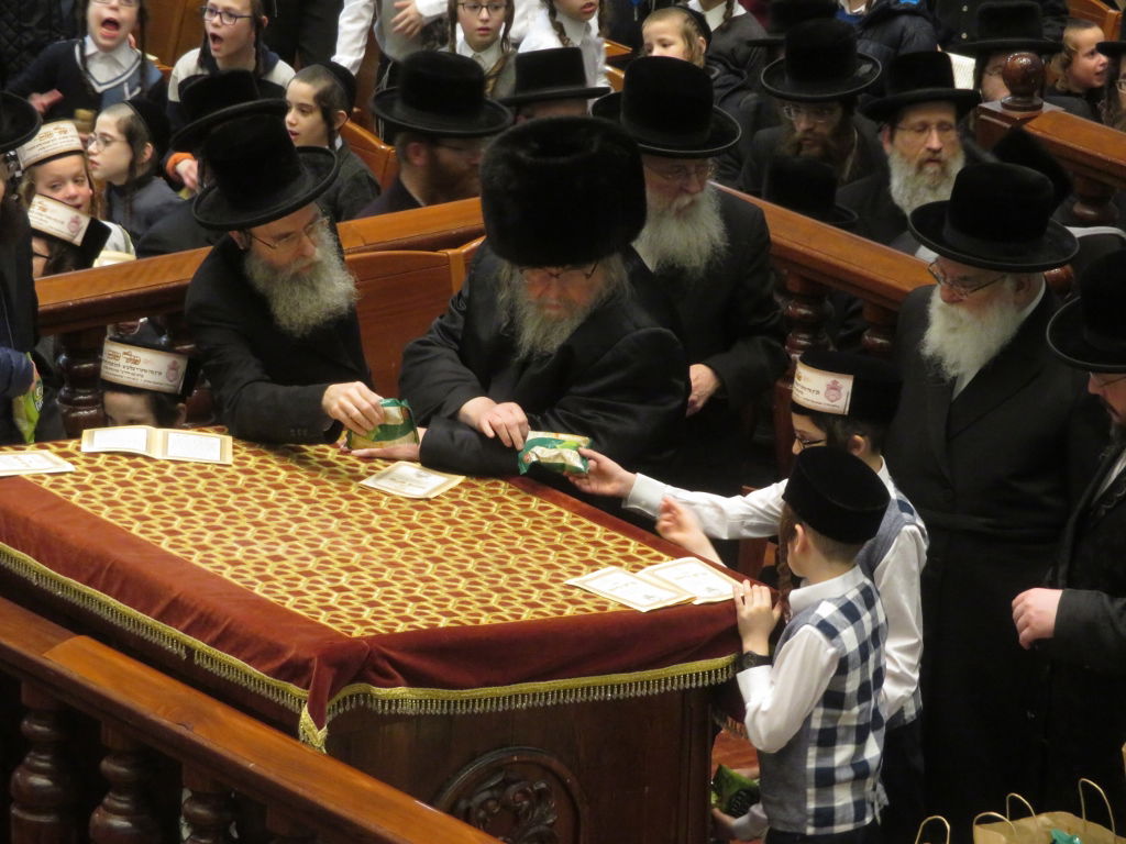 בבעלזא חגגו בברית מילה ו'קרישמע-ליינען'