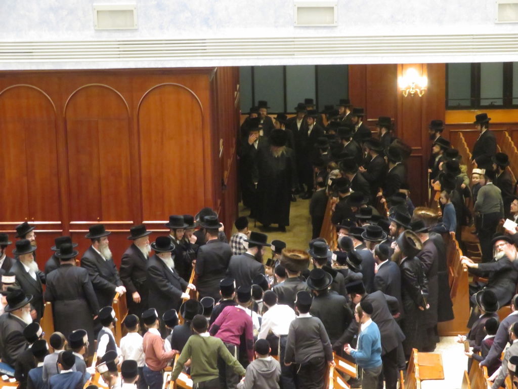 בבעלזא חגגו בברית מילה ו'קרישמע-ליינען'