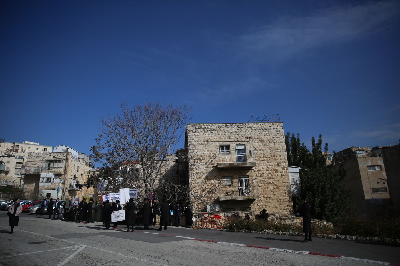 תיעוד: הקיצוניים הפגינו מול לשכת הגיוס