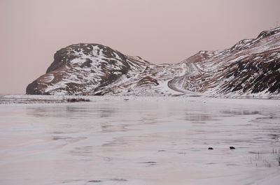 טיול דרך המצלמה לנופי הקרח של איסלנד