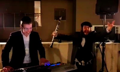 נגן הקלרינט דוד קליגר במחרוזת שירי פורים מגניבה