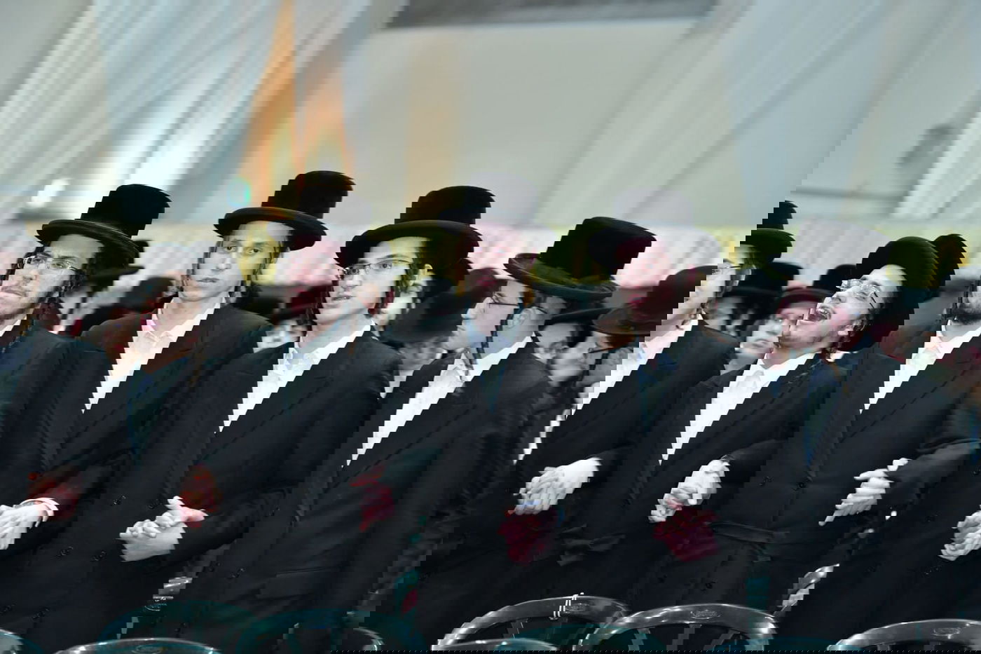 בחורי 'מכנובקא בעלזא' חגגו סיום שתי מסכתות