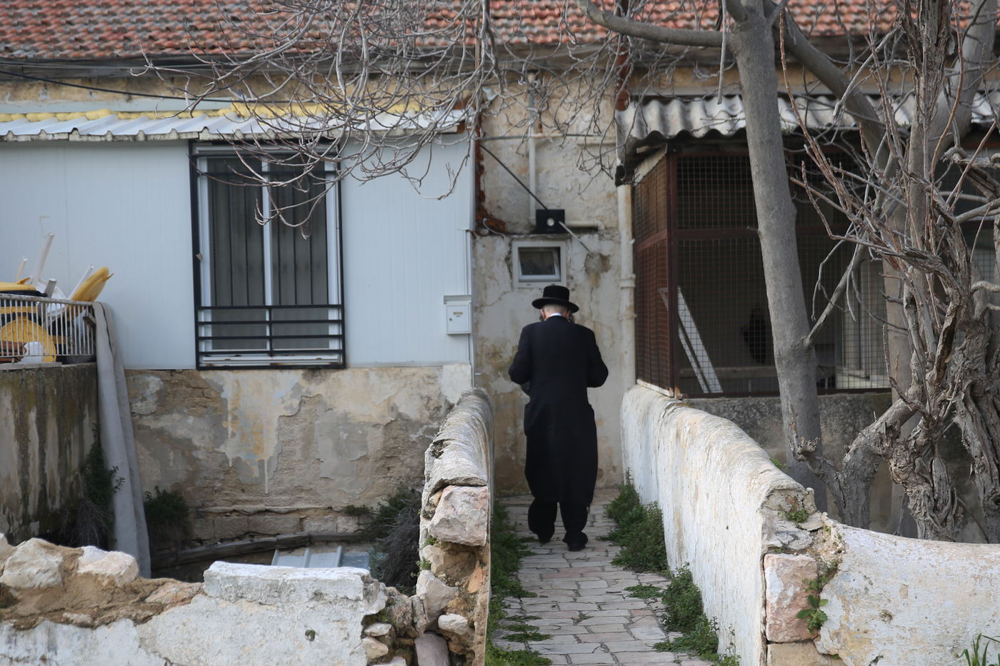 תיעוד מיוחד: השכונה שבשולי מאה שערים