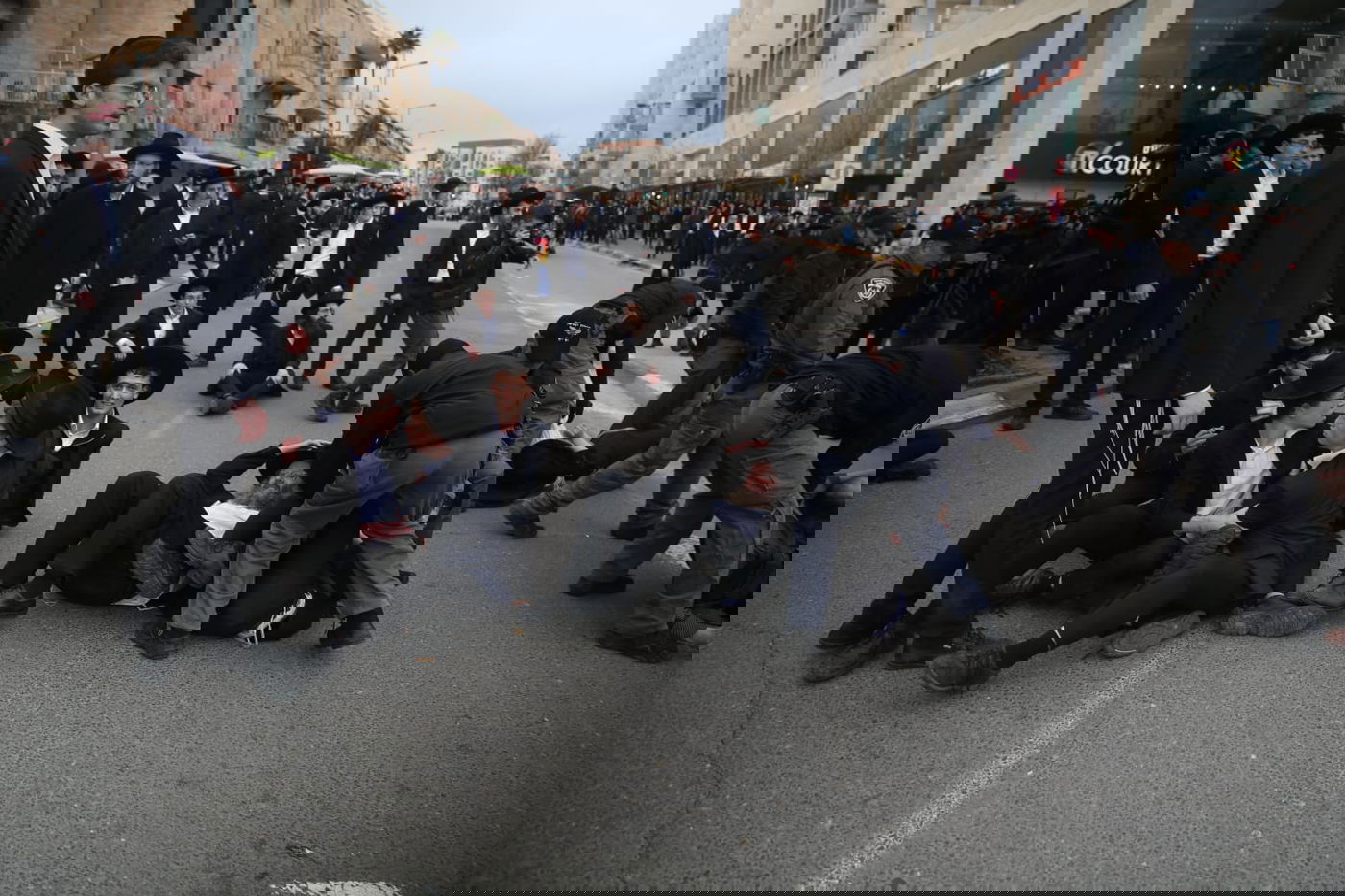 הפגנת 'הפלג': המשטרה נקטה ביד קשה