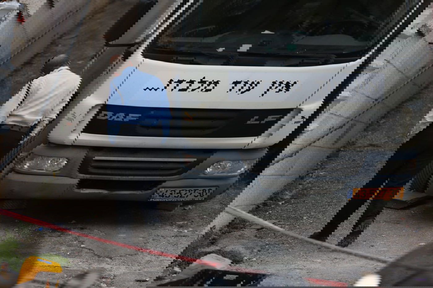 הר נוף: נהג משאית כבן 20 נמחץ למוות