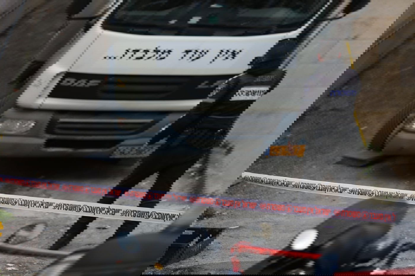 הר נוף: נהג משאית כבן 20 נמחץ למוות