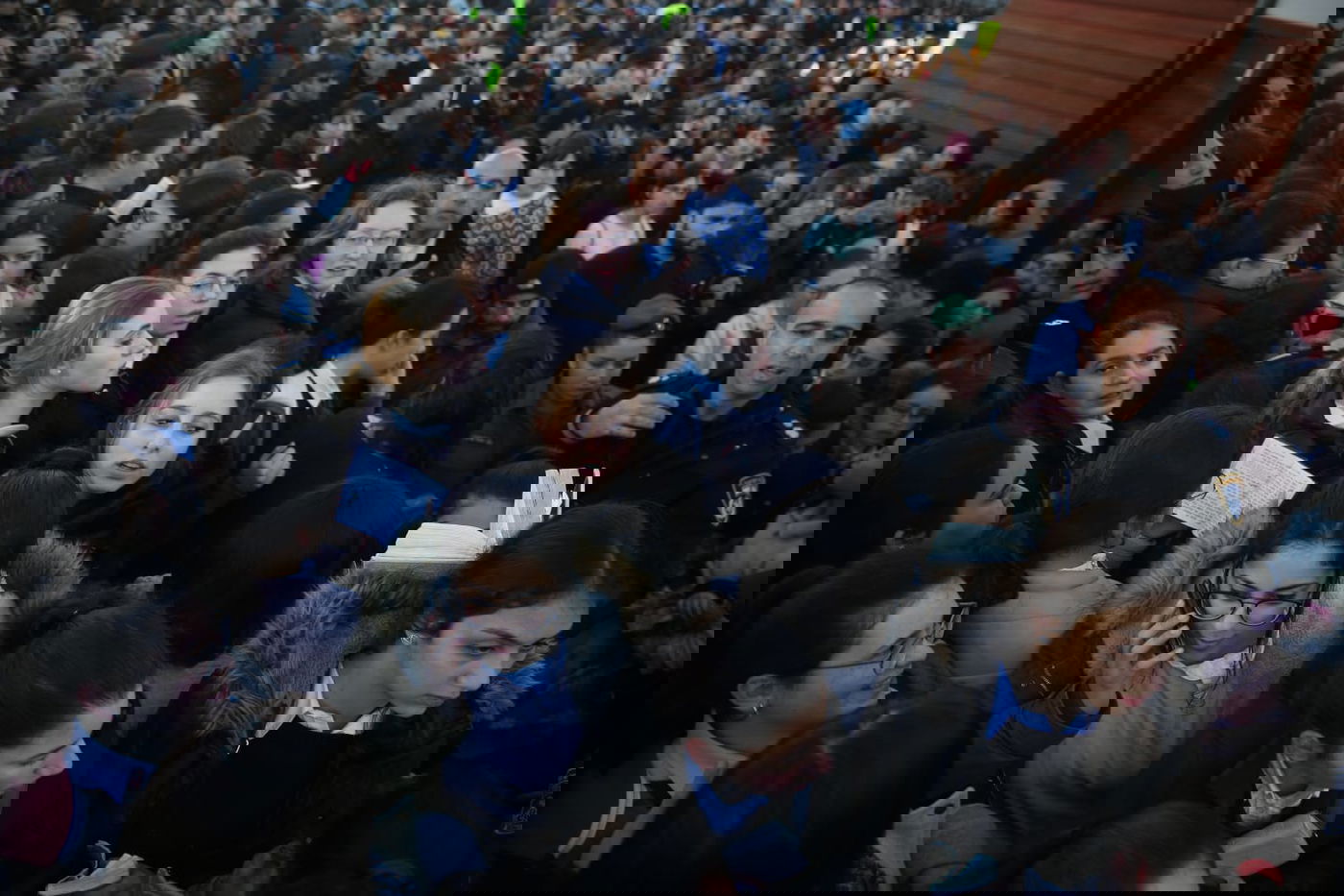 אלפים רבים הגיעו לתפילה בכותל: כנגד נשות הפרובוקציה