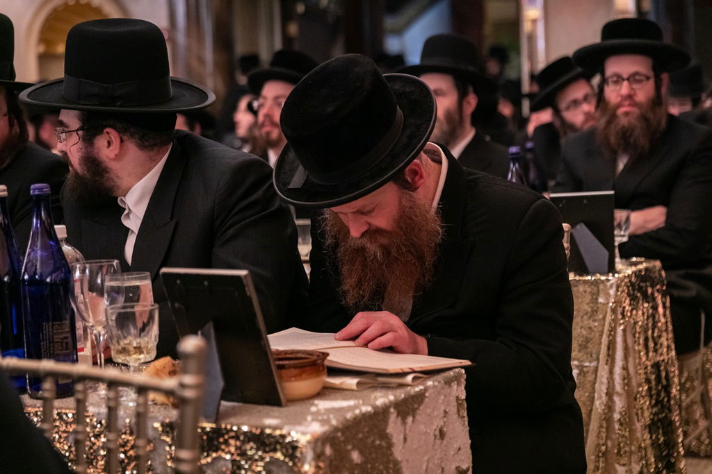 הבעלי בתים בסאטמר חגגו סיום חצי ש"ס