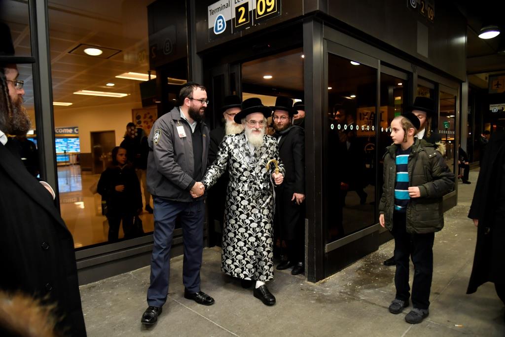 תמונות: ביקור האדמו"ר מויז'ניץ בארה"ב
