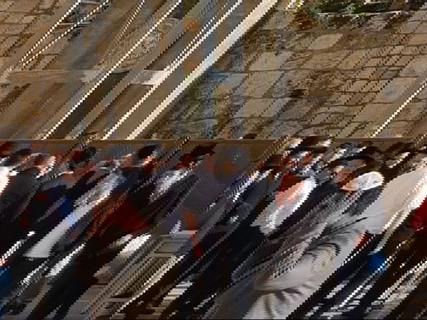 צפו בתמונות: האדמו"ר מגור התפלל בכותל