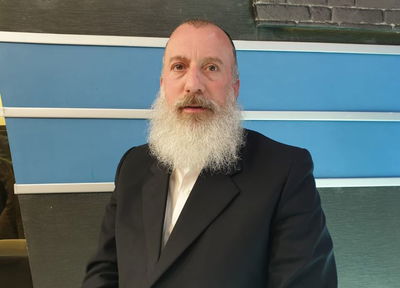 יוסי דייטש מסביר: למה ג' פתחה חשבון בפייסבוק